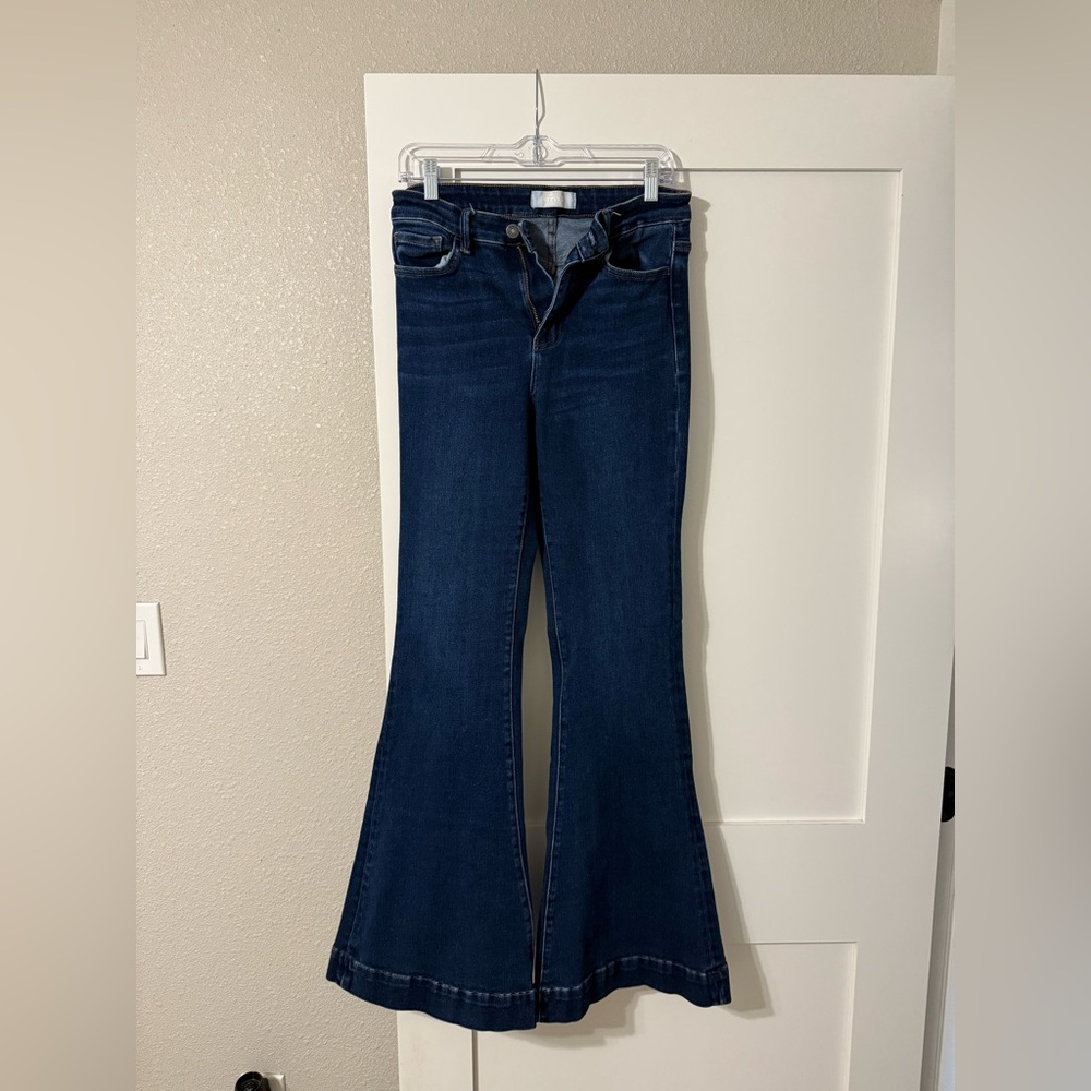 Elegant Indigo Flare Jeans
